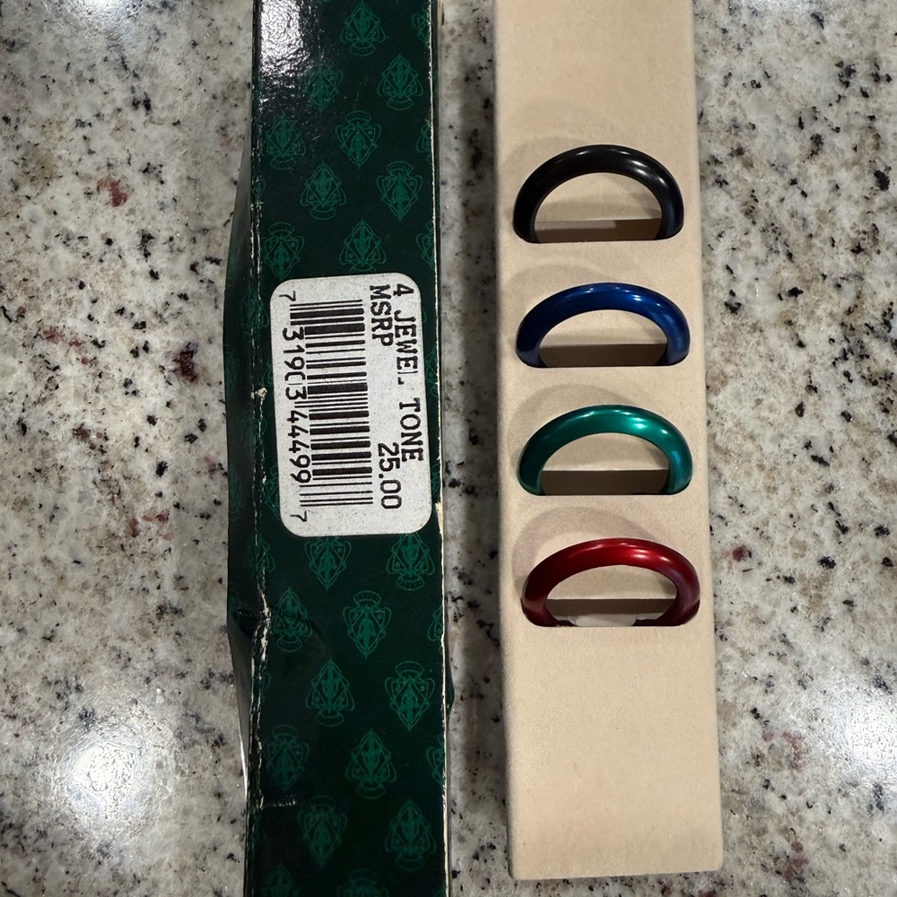 Gucci Bezel Watch Set of 4 Metallic Bezels